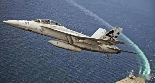 卫星图揭美军舰载机南海坠毁真相 异常打捞引猜测