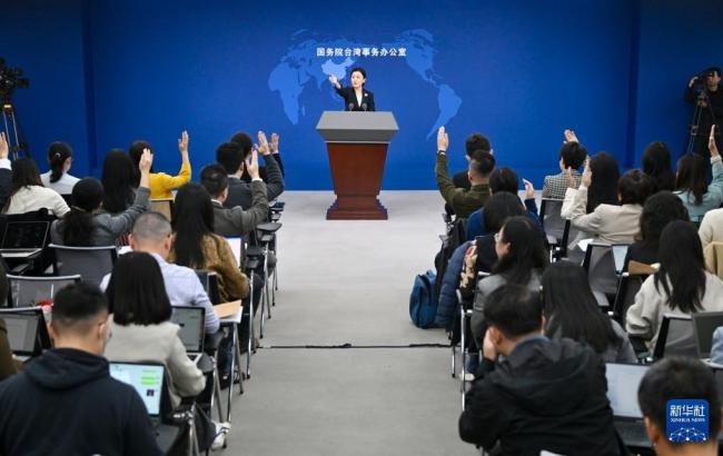 国台办新任发言人张晗首次亮相 正式面向媒体