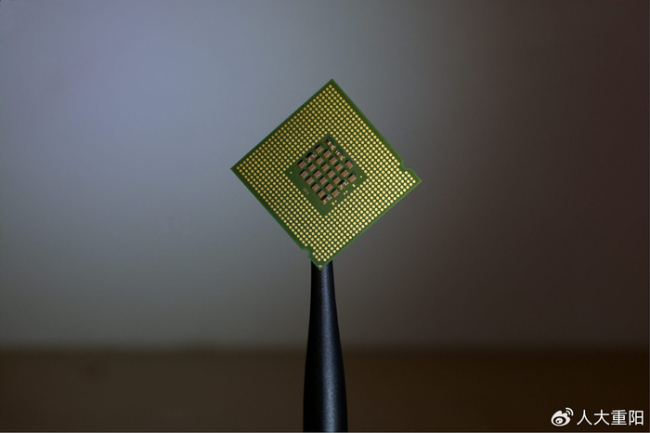 谁能“延长英伟达5万亿神话的寿命”？ AI困境亟