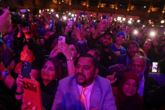 若何看待纽约新市长叫板特朗普 工东谈主阶层的凯旋