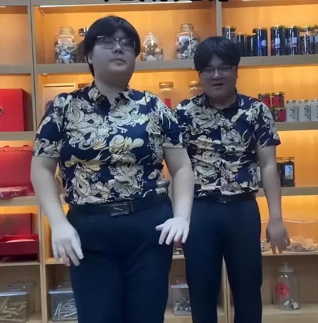 夫妻像双胞胎 网友建议查下DNA 长相相似引热议