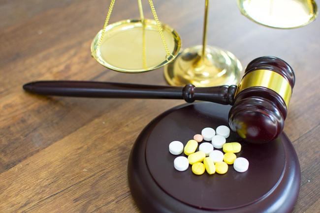 女子70元卖7盒安眠药被判贩毒