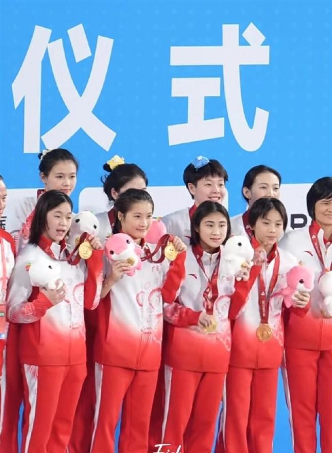 何威仪点评爱徒谢思埸全红婵 师徒情深共创辉煌