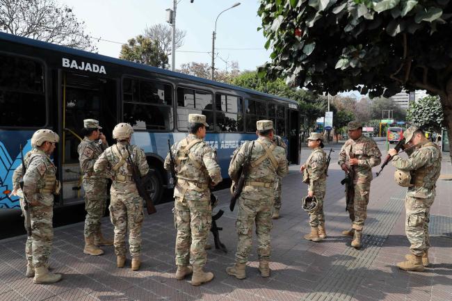 秘鲁女议员让男助手剪脚趾甲 道德委员会启动调查