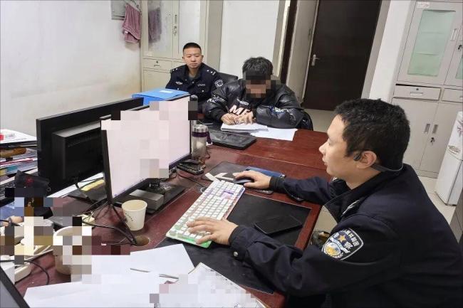 男子偷賣公司藥物獲利280余萬打賞女主播 虛榮心驅(qū)使犯罪