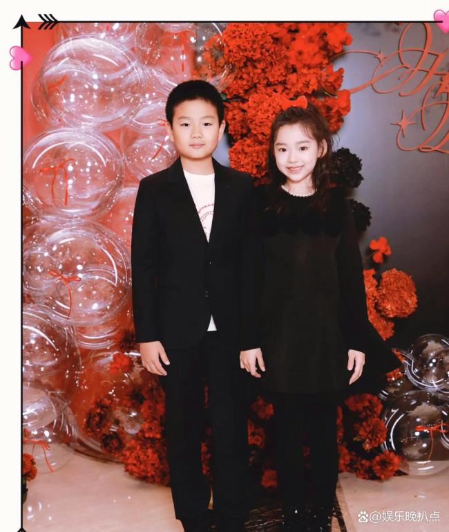 董璇一家与佟大为一家合照 温馨聚会羡煞旁人