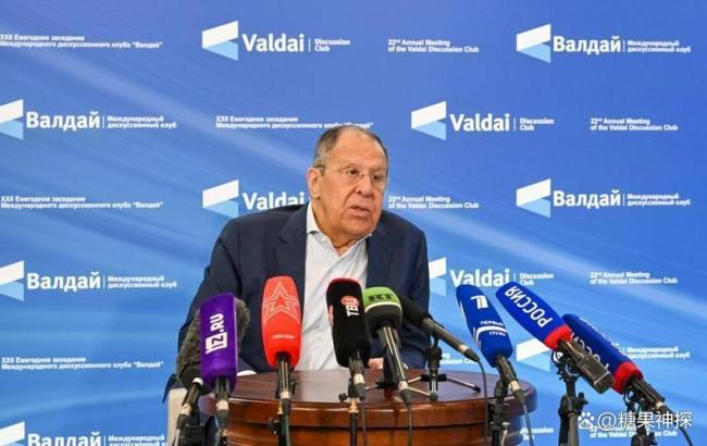 拉夫罗夫为何缺席俄高层会议 外交地位生变