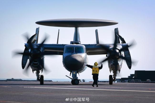 中国航母舰载机像在“跳舞” 空警-600的创新设计