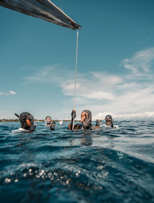 在海下百米感受“活著”的人