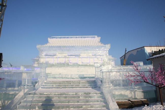 五台山北台龙王殿被“冰封” 古建变身冰雕艺术
