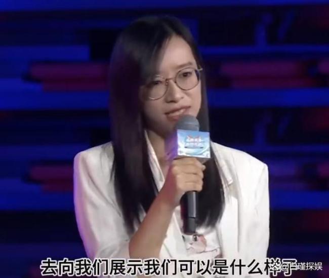 人民日报点名樊振东、孙颖莎,二人口径出奇一致,释放出3大信号