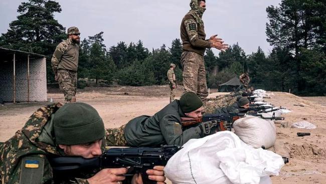 俄苏34战机炸毁乌军指挥所：深夜呼啸起飞 空投重磅炸弹消灭大量乌军 钢刀旅指挥部瞬间蒸发