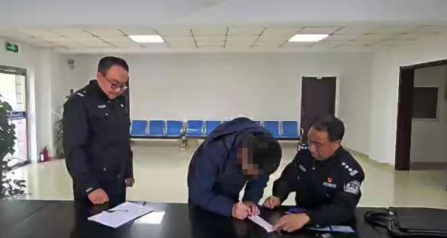 8人穿“警服”為婚禮開路？后續(xù)來了 非法行為被查處