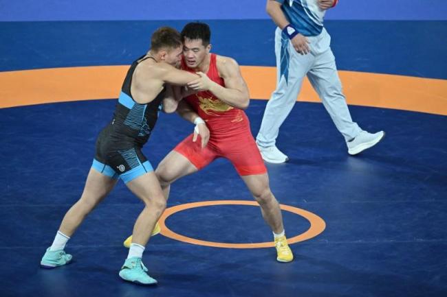 李一鸣为重庆拿下全运会首金 奋斗精神见证成长