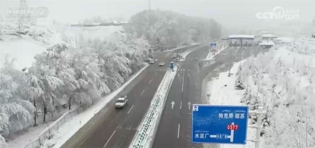 强冷空气来袭 多地铁路部门加大运力保供暖 北方全面供暖