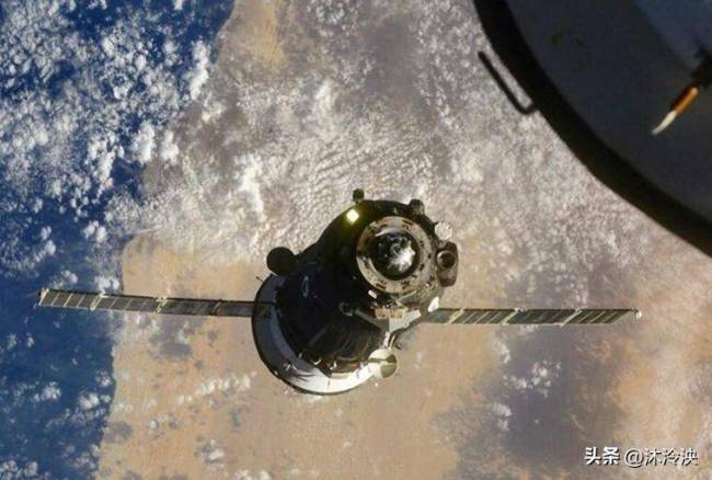 航天员延期返回 中美分别怎样交答卷 太空救援速度见真章