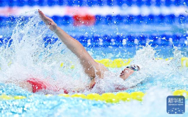万乐天夺女子50米仰泳金牌 江西队荣耀时辰