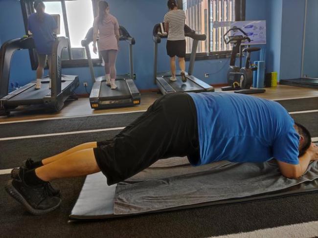 全运会上的太极小伙惊艳网友 太极男神走红网络