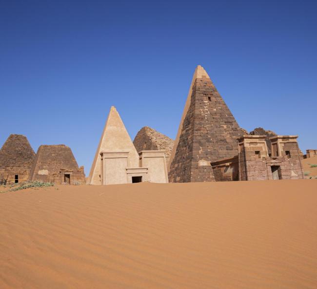 原来金字塔数量最多的国家不是埃及 苏丹拥有200多座