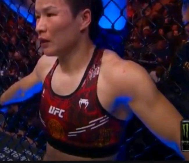 UFC官方称张伟丽无需抱歉已创造历史