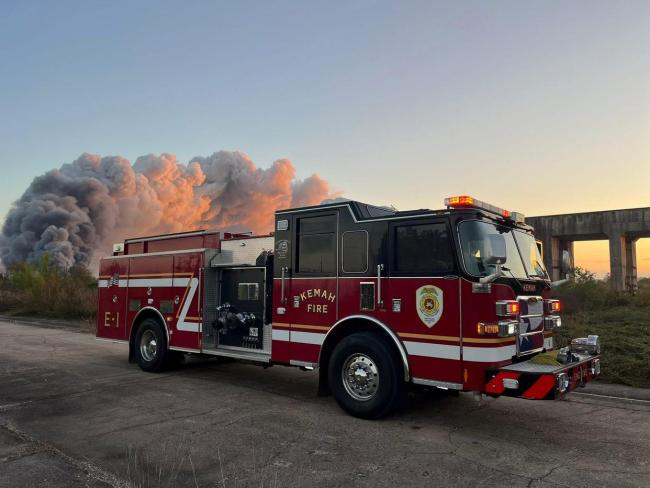 美國得州一退役發電廠發生大火 濃煙彌漫多地