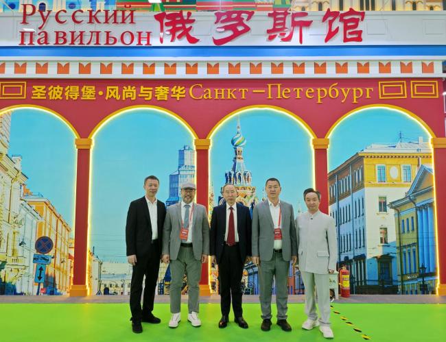 龍宇翔出席第十七屆海峽兩岸茶業(yè)博覽會開館式