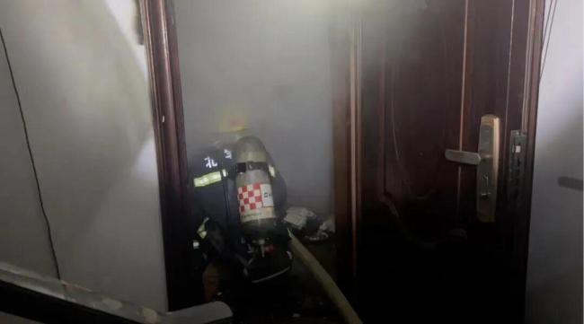 没明火就安全?警惕香烟致命“阴燃”