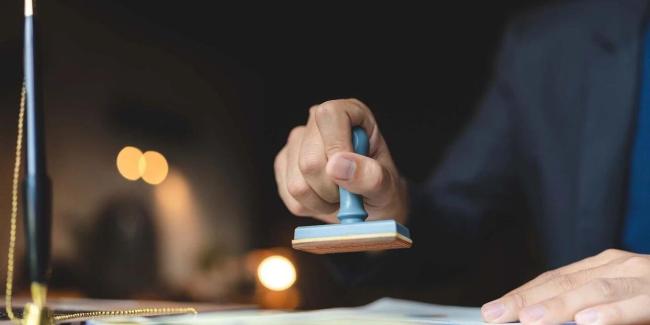 40余家倒卖军用物资二手店铺被查处 犯罪网络渐显