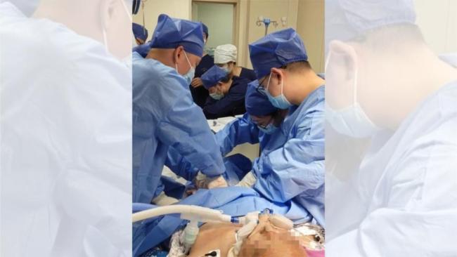 男子把腐蚀剂当饮料喝 心跳骤停26次 生死边缘的较量