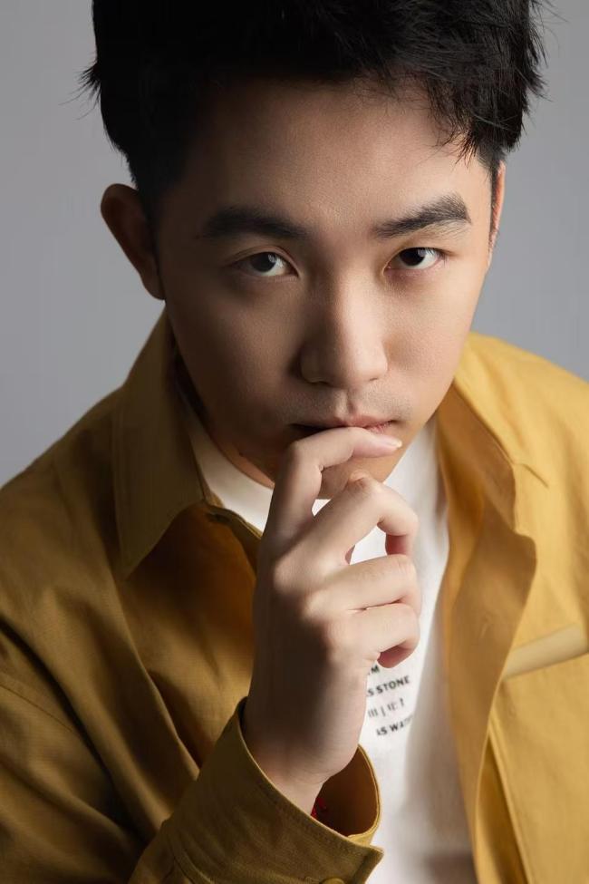 90后网文作家：靠一本爆款书，我还清了父母百万欠债