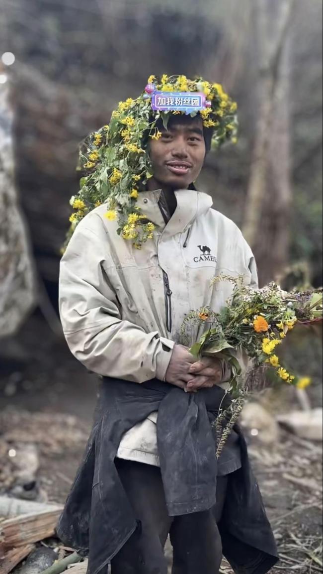 荒野求生林北終于接到女朋友 女友甜蜜慶生