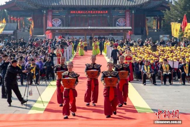 山西洪洞大槐树举办寒衣节祭祖大典 传承根祖情怀
