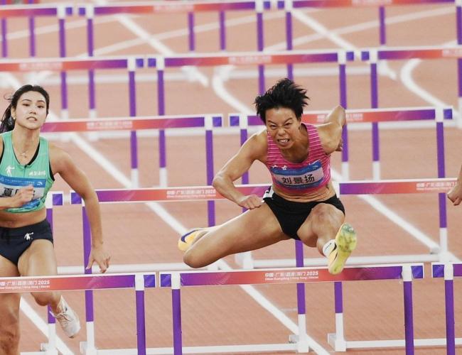 吴艳妮回应女子100米栏摘银 继续突破自我