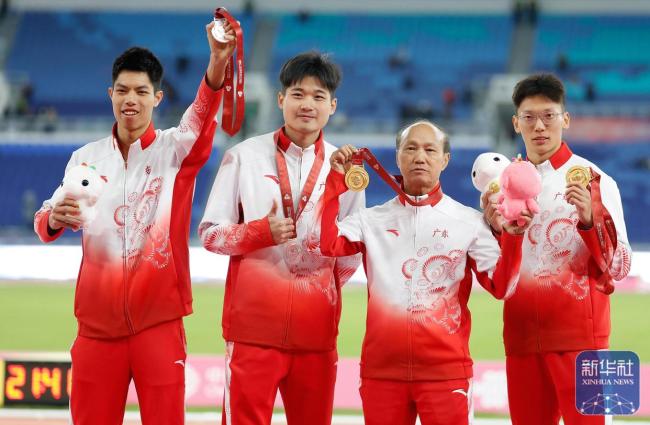 施君豪20秒30勇夺全运会200米冠军 广东队包揽金银牌