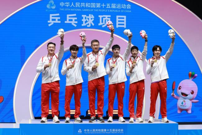 马龙“无论是不是最后一场比赛，拼搏最重要!” 传奇的赛场精神