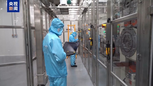 讓電車跑得更遠 首條大容量全固態電池產線建成