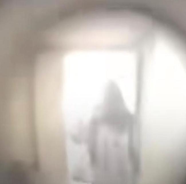 探访女子家门口遇害案事发小区 庭审突变引发关注