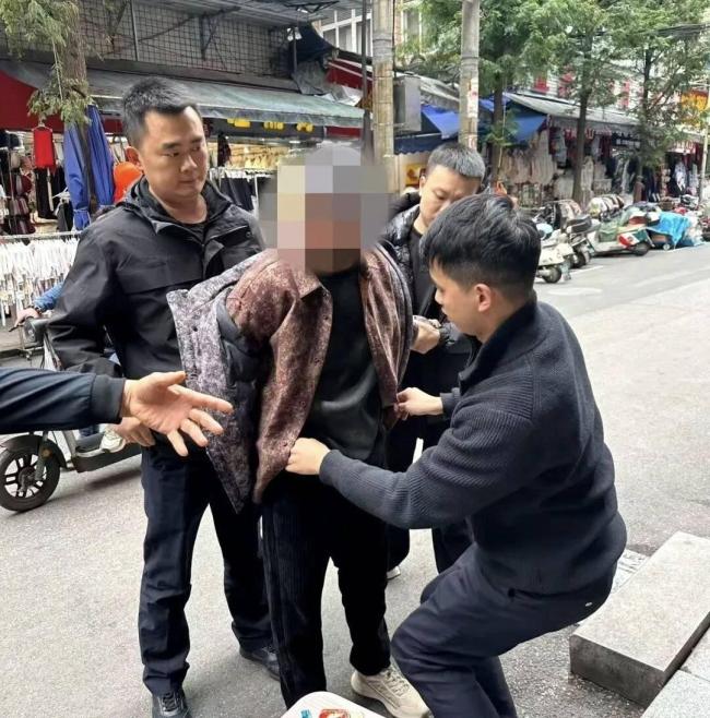 四川一小區(qū)入室盜竊案嫌疑人被抓 慣犯再落網