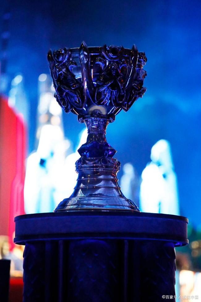 LPL转会期汇总 全华班洗牌引热议