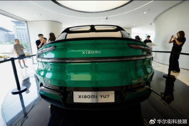 俞敏洪回应被叫老登 体面破局显担当