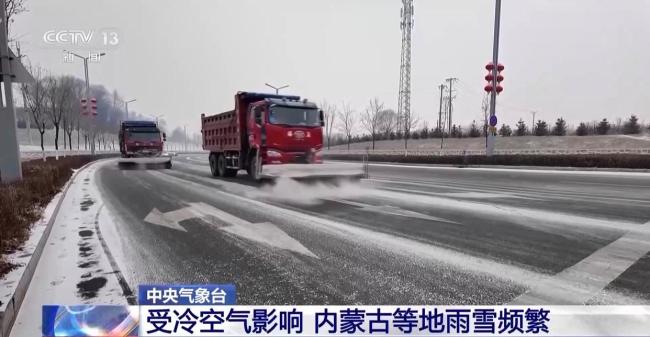 實(shí)拍北方多地大風(fēng)降溫 冷空氣頻襲南北