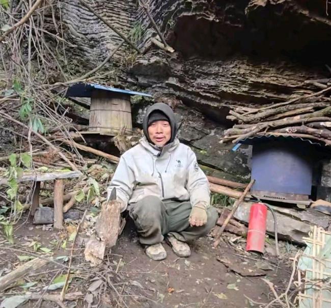 荒野求生“老中醫(yī)”曝林北偷獼猴桃 爭(zhēng)議再起