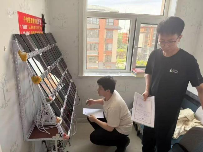 網(wǎng)警揭露直播間“托兒”真面目：虛假流量詐騙團(tuán)伙落網(wǎng)