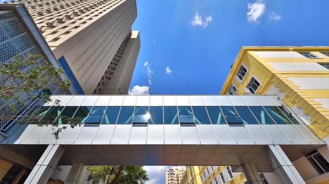 哈工大硬核“暖廊”驚艷網(wǎng)友 冬日里的溫暖護送