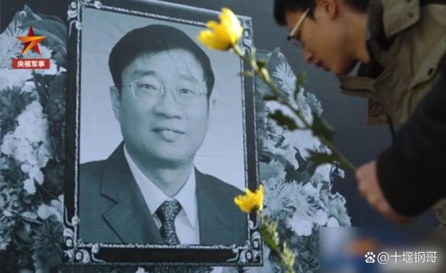 歼-15研制现场总指挥罗阳逝世13周年 追忆与致敬