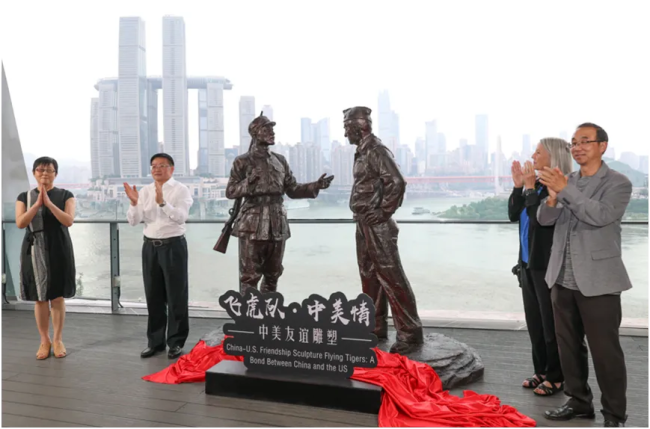 特朗普为何此时来电 太平洋上的水月镜花