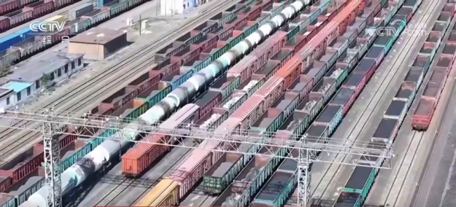 透過最新數(shù)據(jù)感知中國活力 經(jīng)濟穩(wěn)中有進態(tài)勢良好