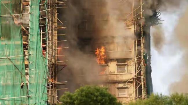 香港宏福苑火勢(shì)蔓延原因曝光 三重隱患疊加所致