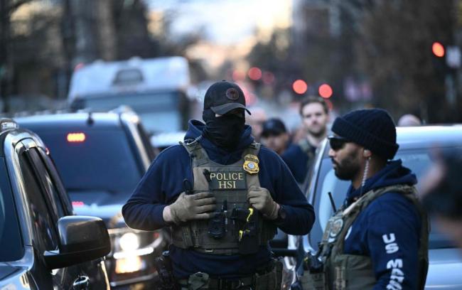 白宫宣布进入封锁状态 两名国民警卫队成员遭枪击