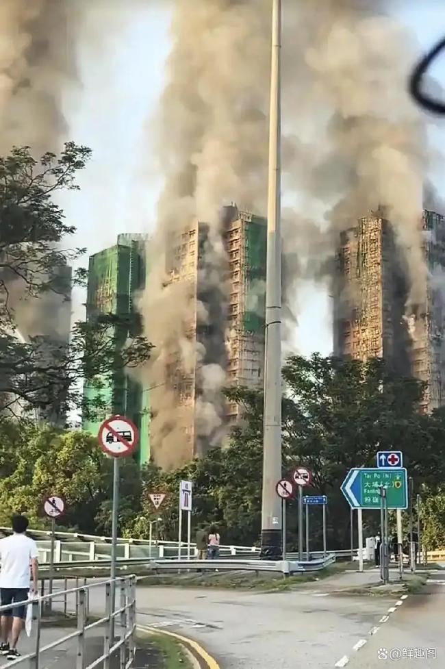 港澳辦:全力支持特區(qū)政府救災 消防英雄何偉豪英勇犧牲